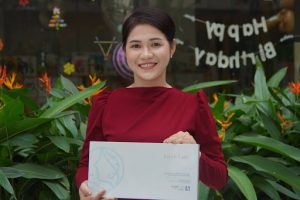 Việc quảng cáo mỹ phẩm trở nên quá rầm rộ khiến người tiêu dùng khó phân biệt: Thật – Giả.