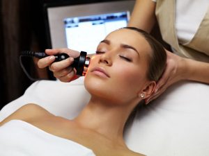 Phương pháp trị nám bằng laser khá tốn kém vì liệu trình dài hạn